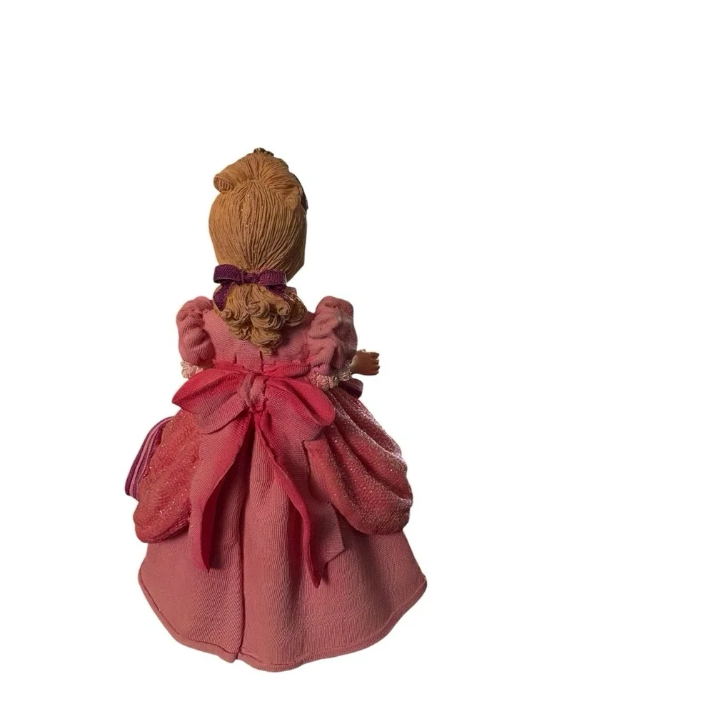 Madame‎ Alexander Cinderella Figurine 1999 w/ Box COA Limited Edition